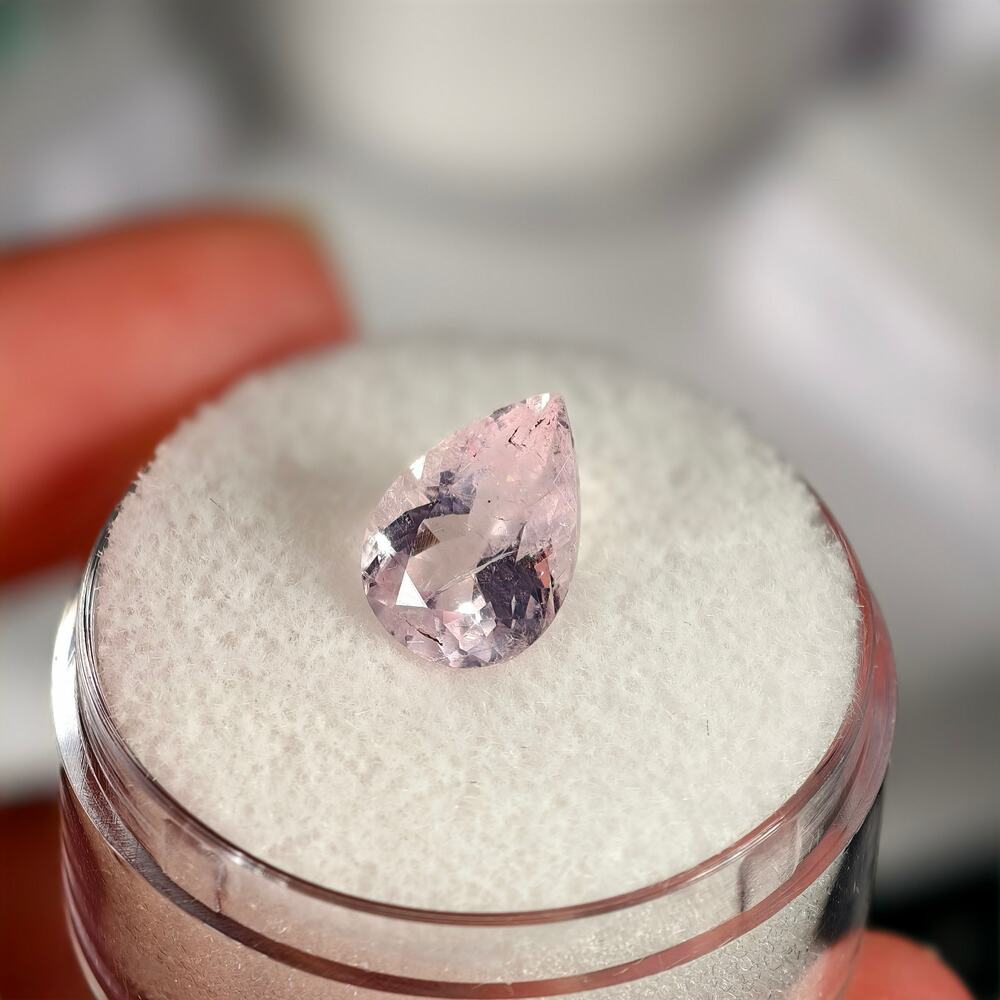 2.00ct Morganite Pear Cut Gemstone View 3